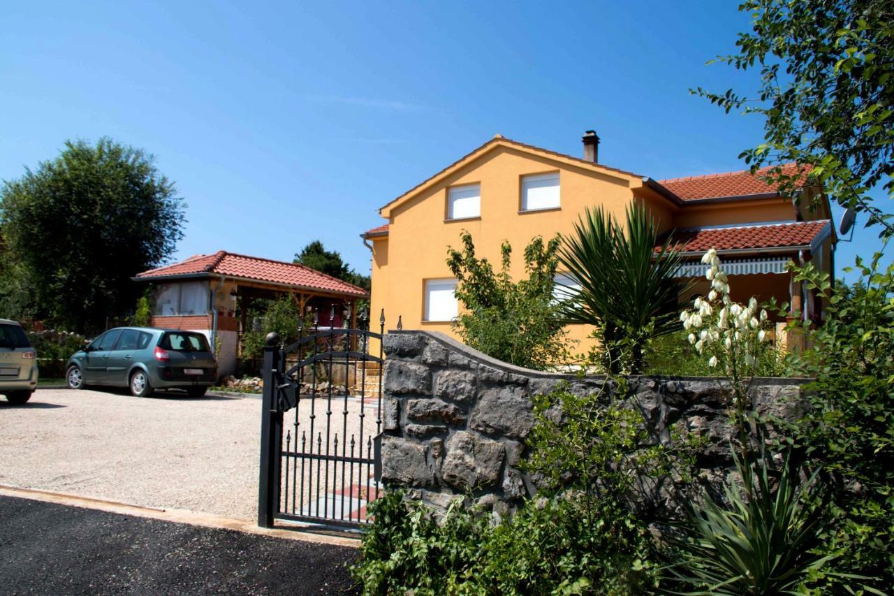 Raj Muraj Apartmán Kornić